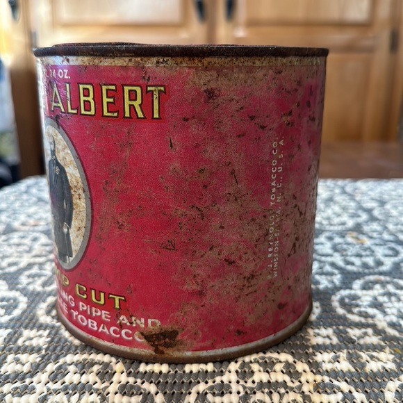 Vintage Prince Albert Tobacco Tin, 14oz - Picture 2 of 8